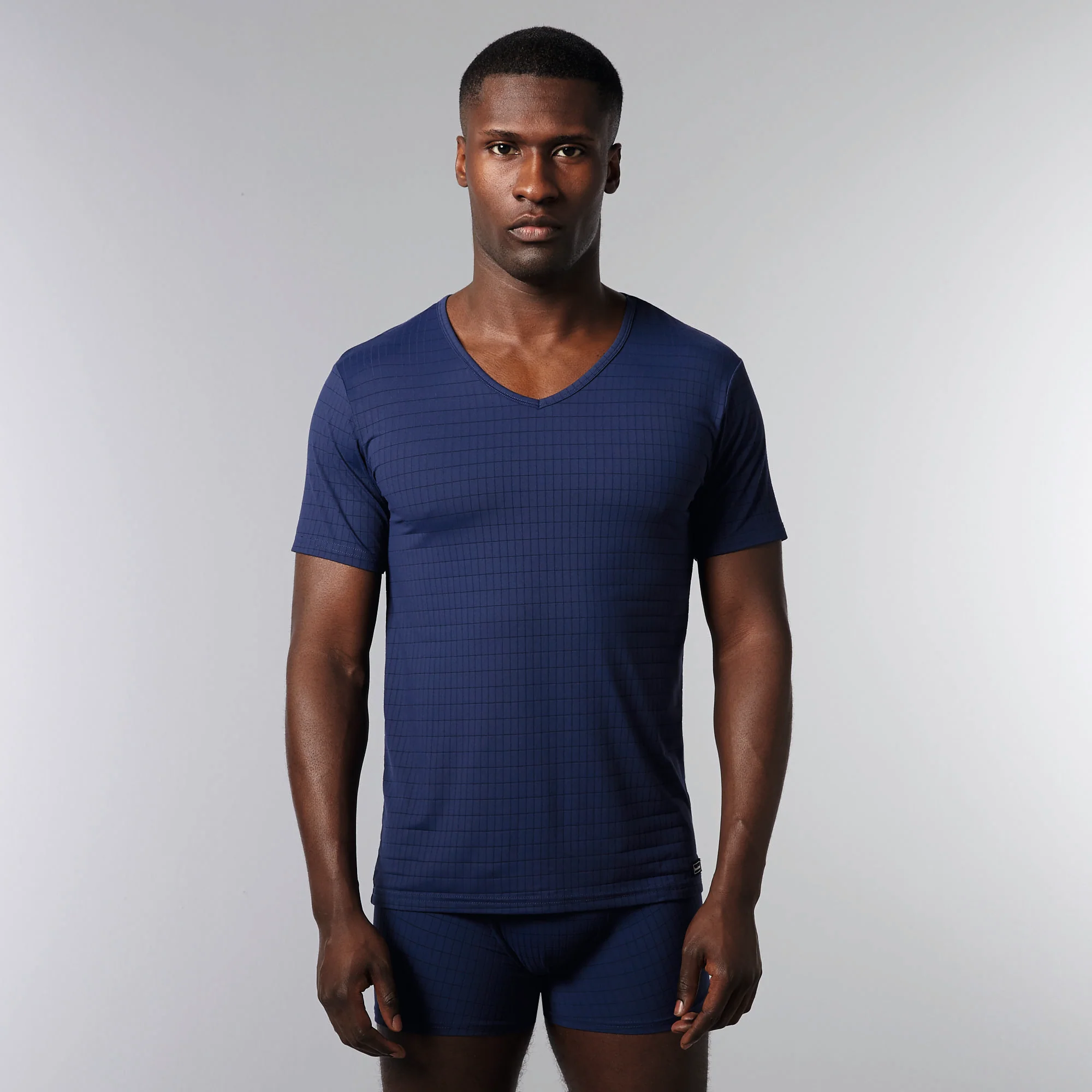 bruno banani - Check Line 2.0 - V-Shirt - Image 4