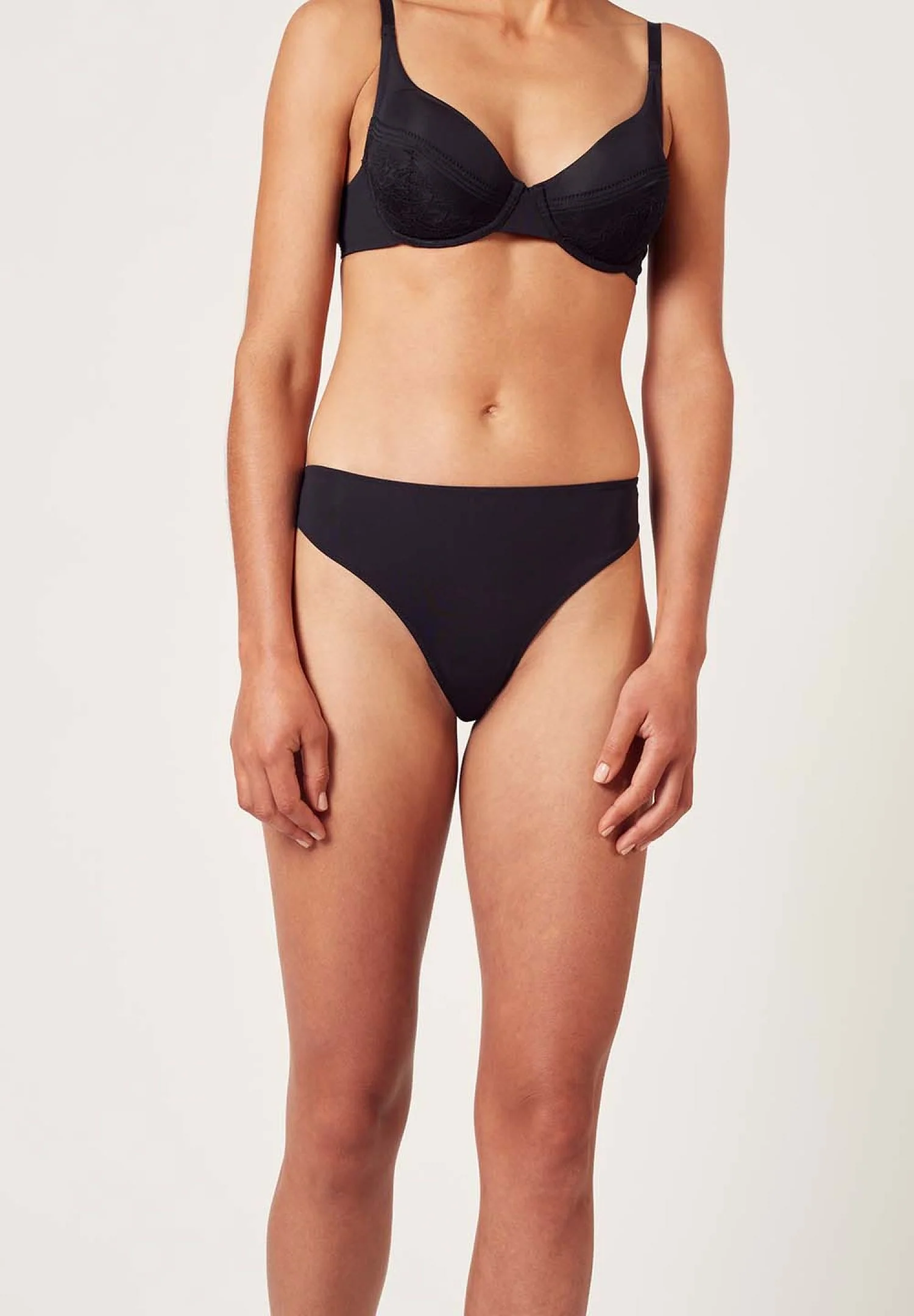 HUBER hautnah - Soft Floral Micro - Thong - Image 6