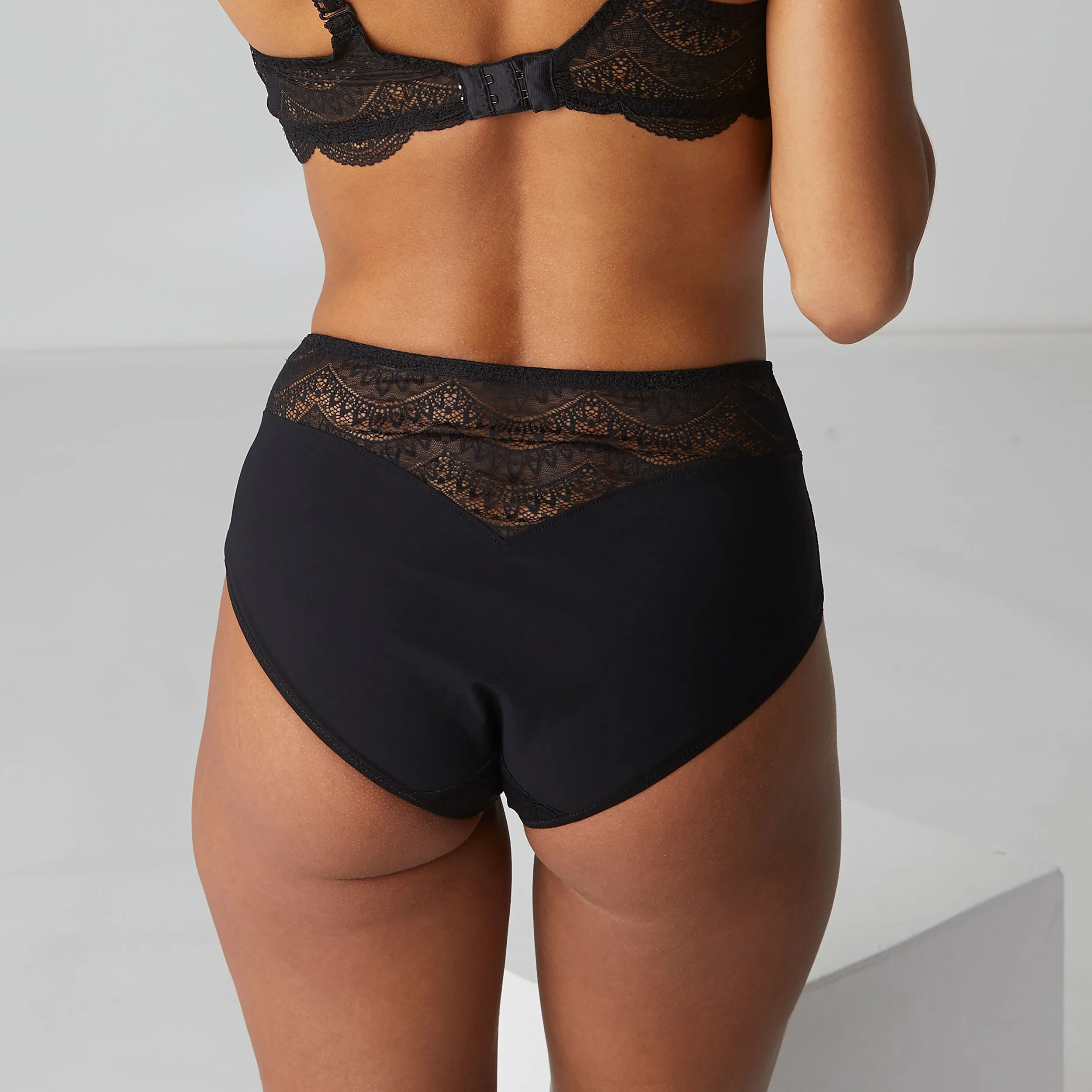 Simone Pérèle - Karama - High Waist Briefs - Image 2