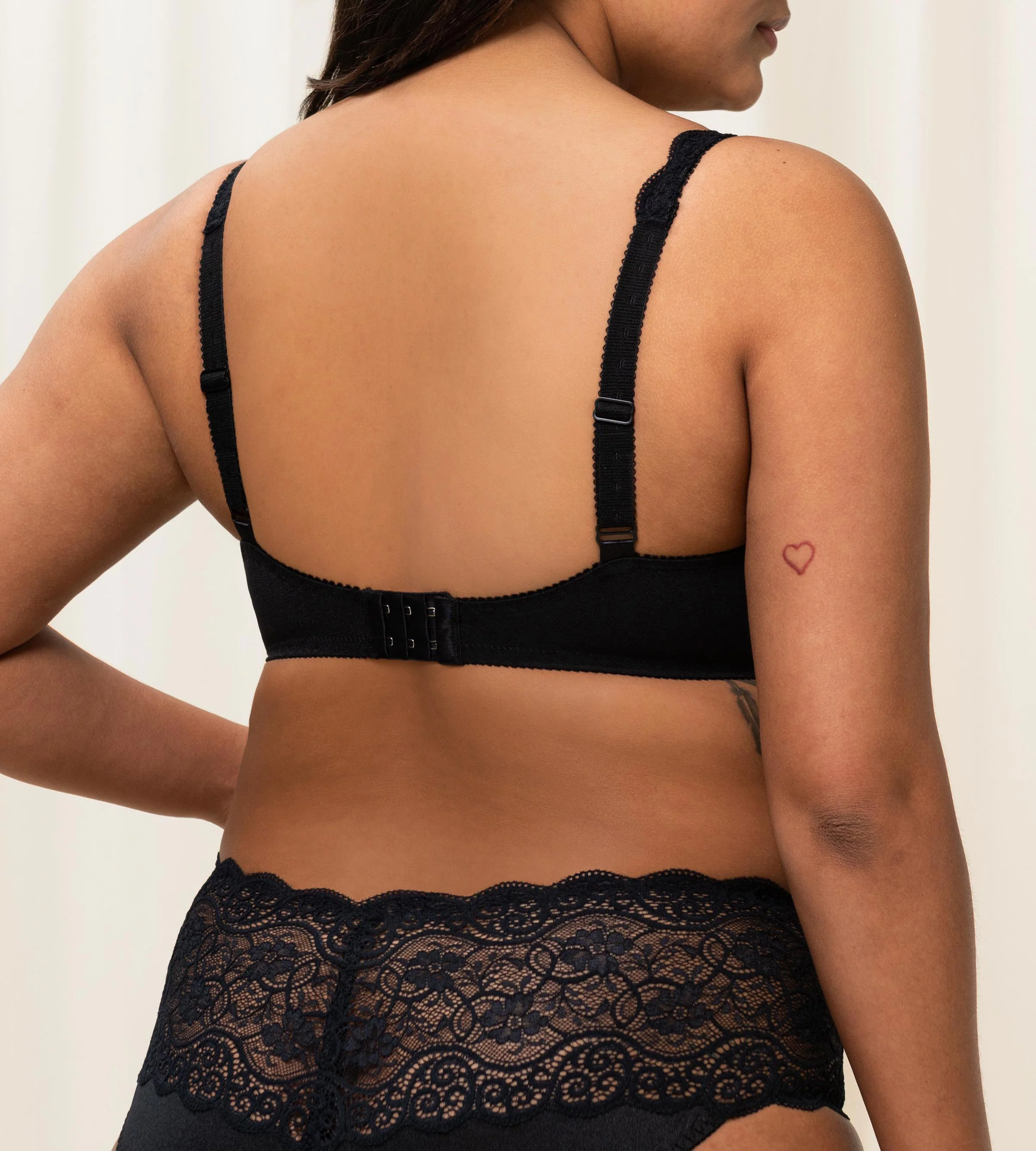Triumph - Amourette 300 - Underwire Half Cup Bra - Sale - Image 4